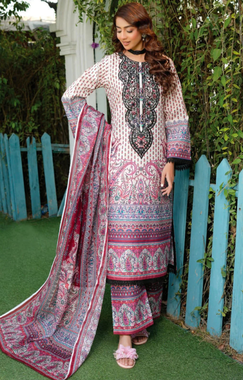 3 Lawn piece suit