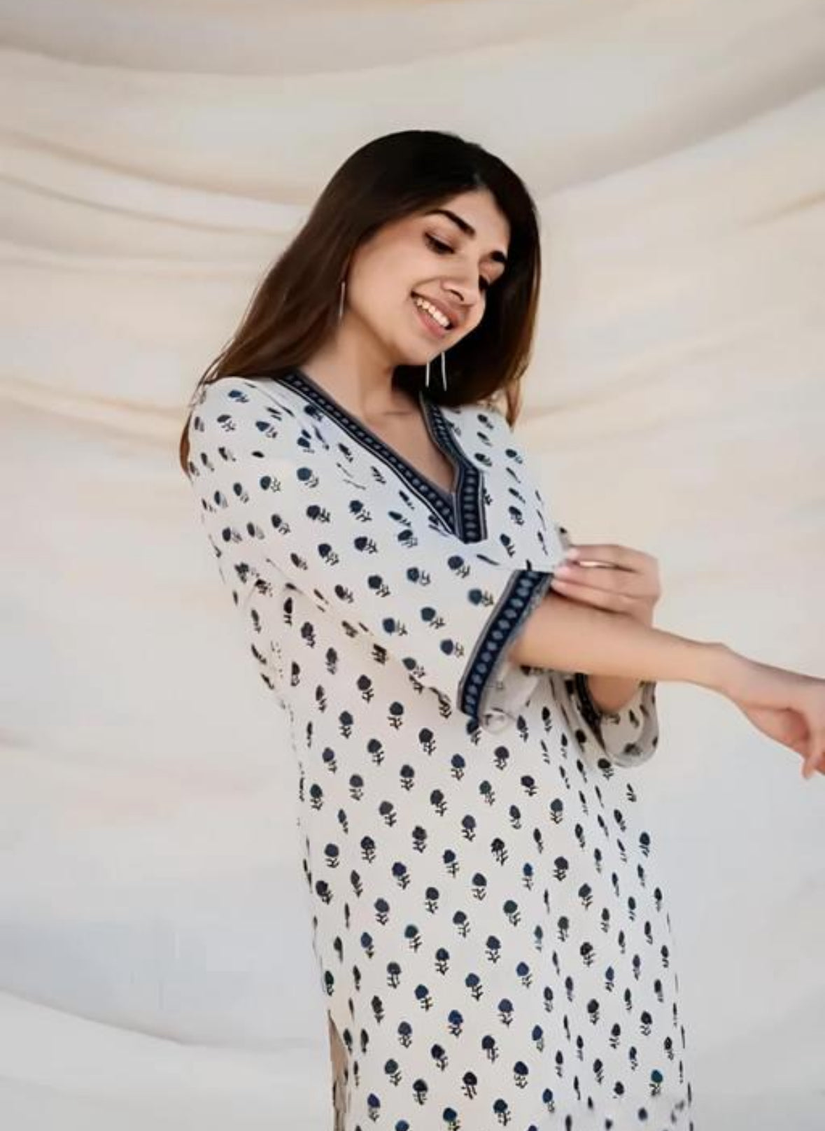 Affordable Cotton Long Kurtis – White Printed V-Neck, 3/4th Sleeves, Under $30