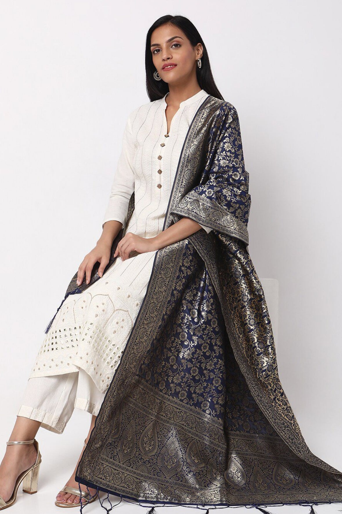 Blue silk dupatta