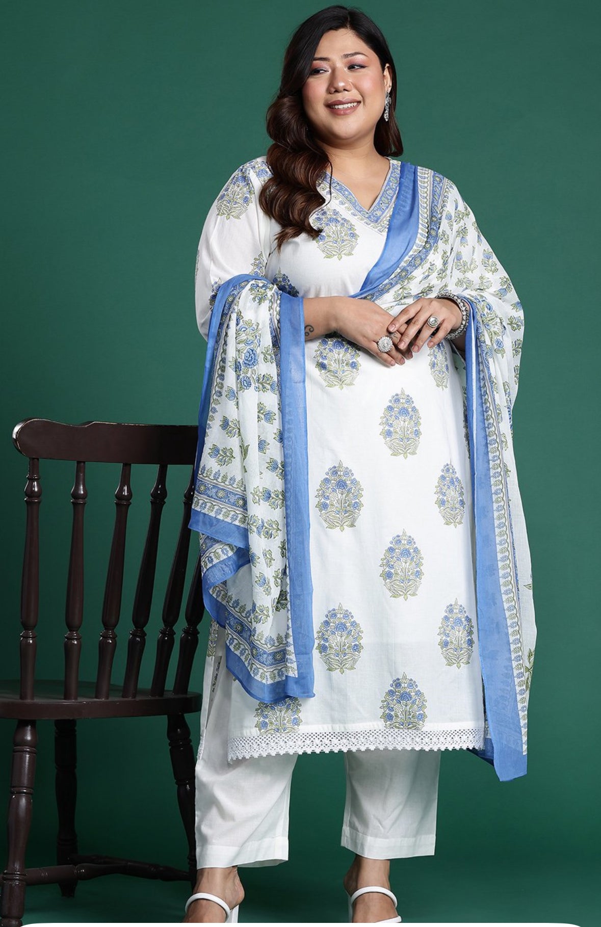 <img src="image.jpg" alt="Plus-size 3-piece cotton set including a matching top, bottom, and outer layer, made from soft, breathable fabric for a stylish and comfortable look.">