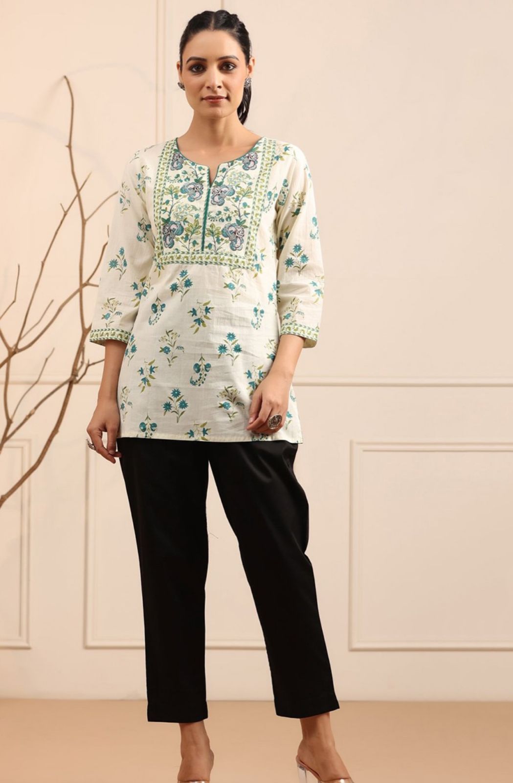 Cream-Coloured & Green Floral Printed Pure Cotton Kurti